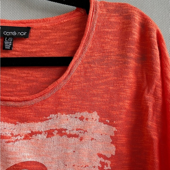 Carre Noir Coral Heart Graphic Tee | Lightweight Semi-Sheer Relaxed Fit Top - Picture 4 of 9